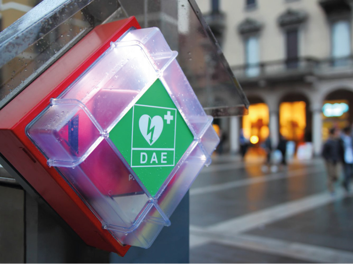 Defibrillatore Dae: cos’è e come si usa?